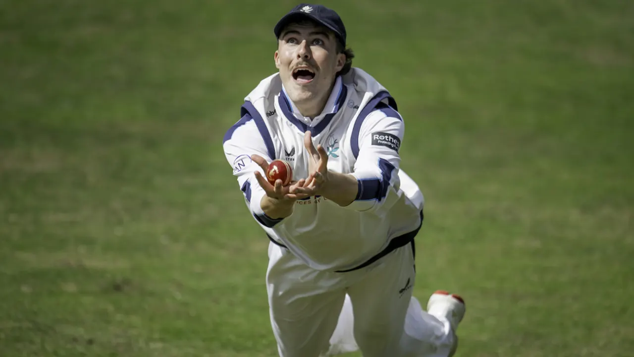Watch, County Championship 2025 | James Wharton takes stunning catch running backwards to dismiss Tom Haines